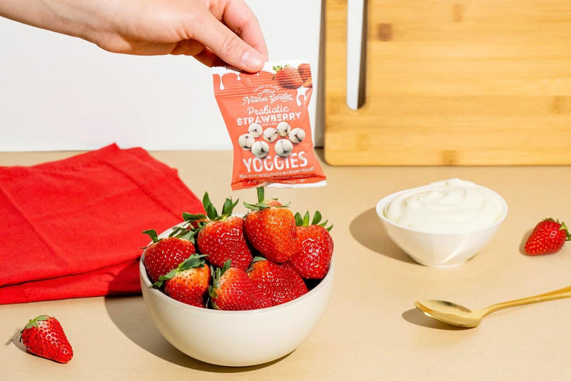 Nature's Garden Probiotic Strawberry Yoggies, 21oz (30 x 0.7oz), Yoggie Bites Strawberry Strawberry Yogurt Covered Snack Pack